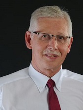 Dozent Dipl. Kfm. Manfred Henninger verrät, wie man lernintensive Themen erobert. Dozent Dipl. Kfm. Manfred Henninger verrät, wie man lernintensive Themen erobert.