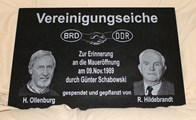 Fotogravuren auf schwarz polierter Granitplatte