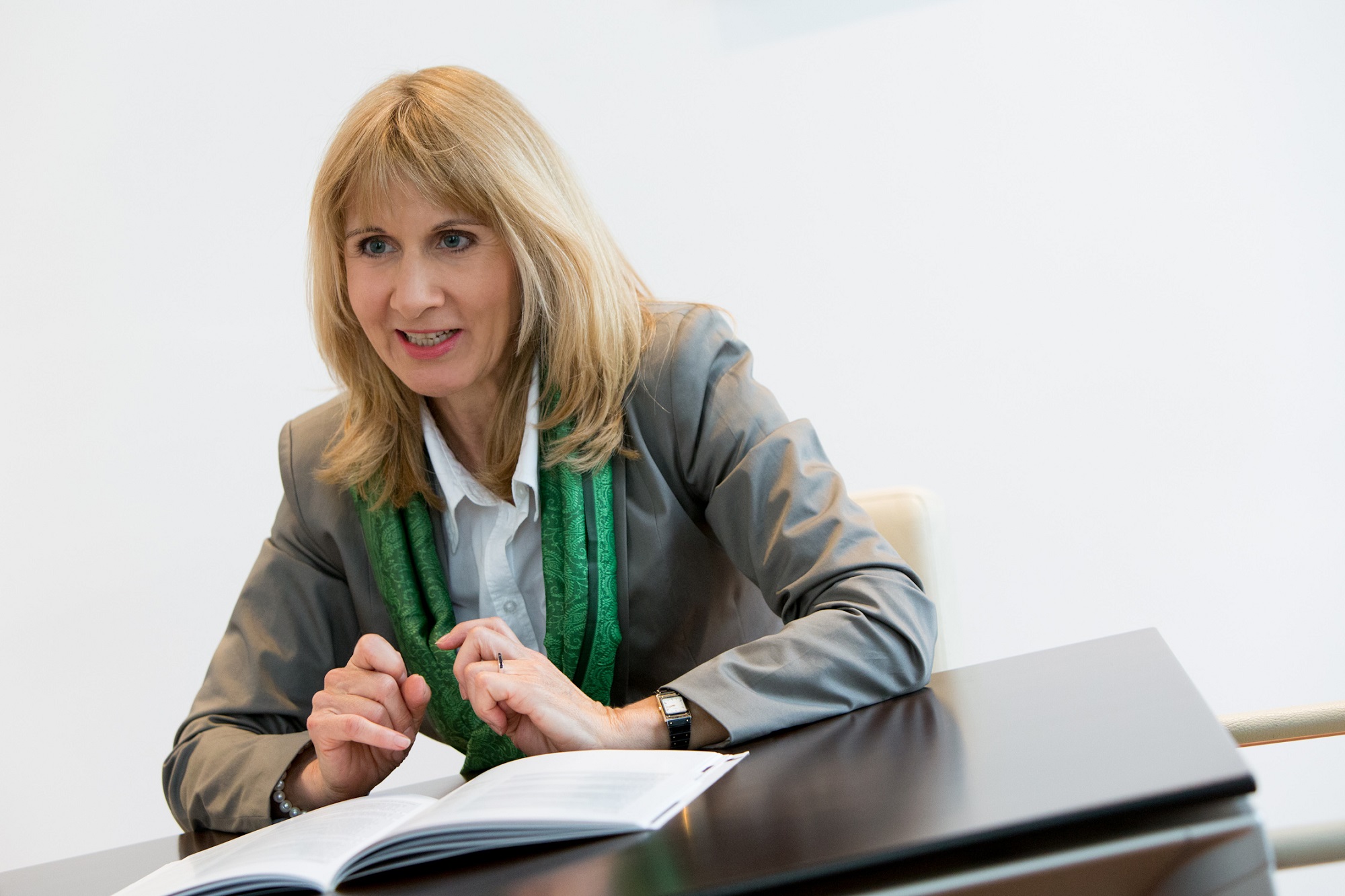 Mag. Marina Machan, Bereichsleiterin Information& Rating Mag. Marina Machan, Bereichsleiterin Information& Rating