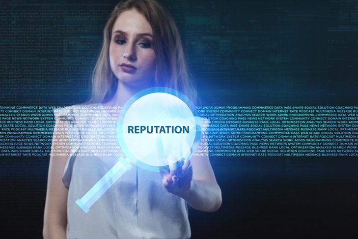 Unternehmen sollten sich mit Themen wie SEO und Online Marketing Strategie auseinander setzten. (Bil