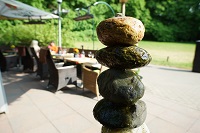 Dekoration auf der Waldterrasse (TRIHOTEL am Schweizer Wald)