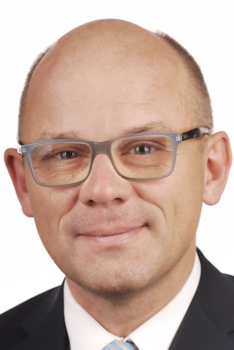 Schulrat Jürgen Engel i.K.