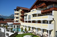 Außenansicht Querformat (Hotel Alpina)