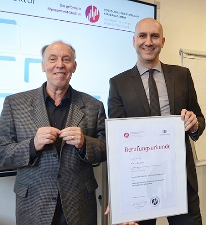 HdWM-Präsident Prof. Dr. Michael Nagy (li.), Prof. Dr. Özer Pinar,. Foto: Franz Motzko HdWM-Präsident Prof. Dr. Michael Nagy (li.), Prof. Dr. Özer Pinar,. Foto: Franz Motzko