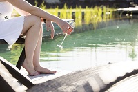 Frau am Pool (c) Foto@der-macher.at (Ratscher Landhaus)