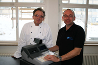 Rolf Dielmann und Assistent Holger Meier