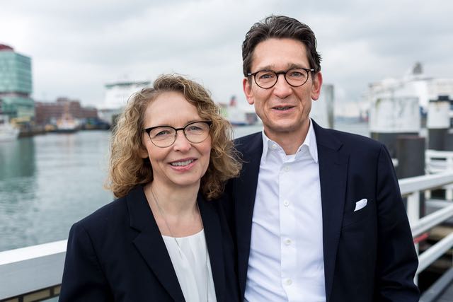 Geschäftsführerin Jenny Steinbrecher und Chairman Torsten Steinbrecher Geschäftsführerin Jenny Steinbrecher und Chairman Torsten Steinbrecher