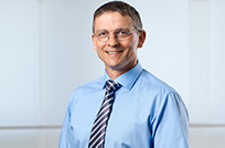 Dr. Harald Hoffmann, Senior Consultant für den Operational Service Dr. Harald Hoffmann, Senior Consultant für den Operational Service