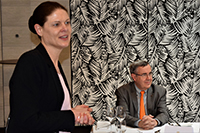 Sarah Beckmann und Sofitel-Hausherr Denis De Schrevel. (Foto: Bernhard Krebs) Sarah Beckmann und Sofitel-Hausherr Denis De Schrevel. (Foto: Bernhard Krebs)