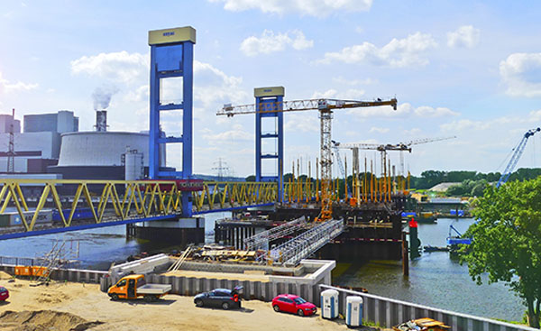 Bredenoord - Kattwykbrücke - Hamburg (Bildquelle: Bredenoord) Bredenoord - Kattwykbrücke - Hamburg (Bildquelle: Bredenoord)