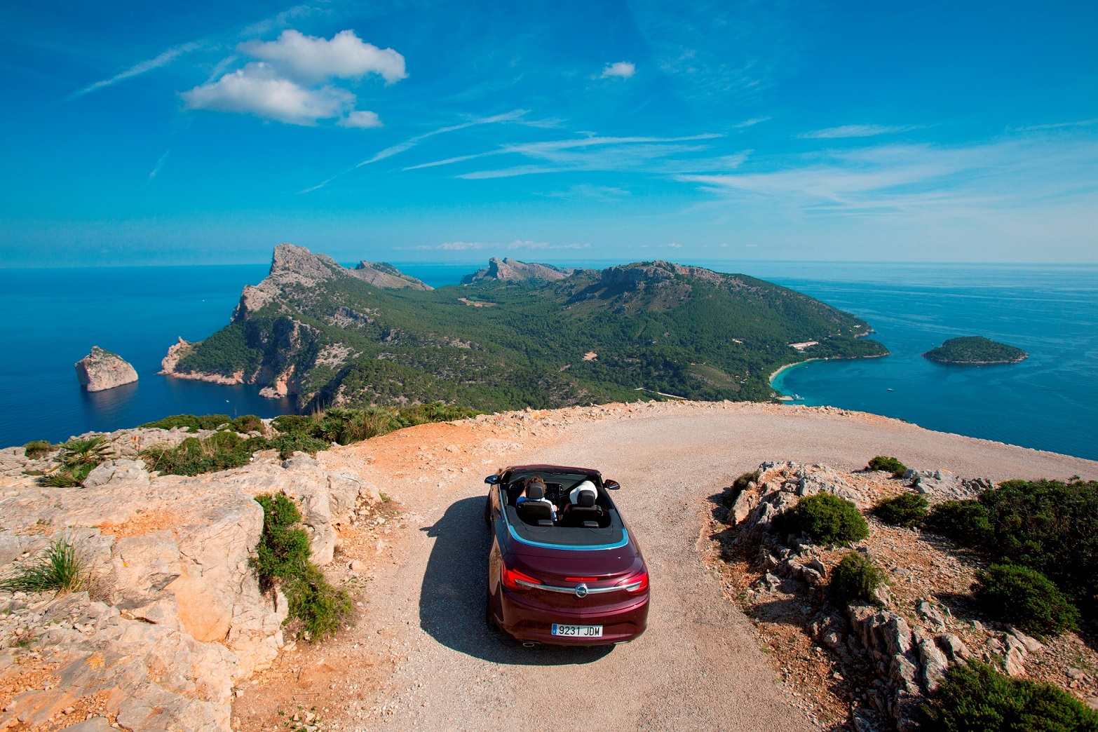 Mietwagenurlauber können eine aktuelle Frühsommer-Aktion von Sunny Cars nutzen