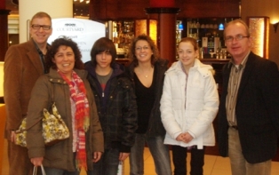 vlnr T. Gladigau, Frau Jansen, D. Jansen, Frau Fähnrich, Christin Fähnrich, Uwe von Schirp A vlnr T. Gladigau, Frau Jansen, D. Jansen, Frau Fähnrich, Christin Fähnrich, Uwe von Schirp A