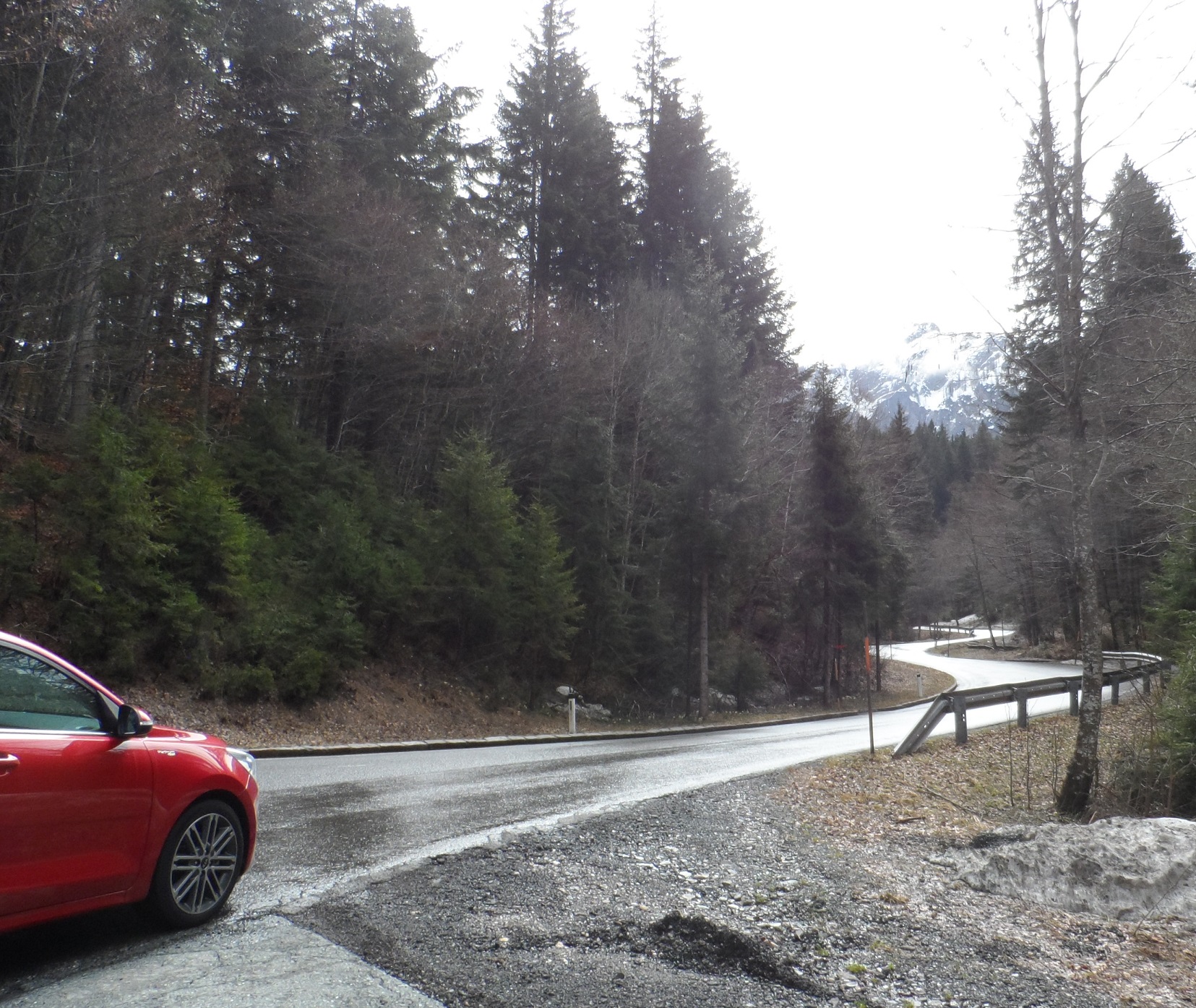 Foto-Stopp zum Passfahrten-Test mit dem Kia Rio. (Foto: presseweller)