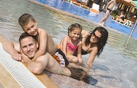 Familienspaß im Wasser (Hotel Európa fit)