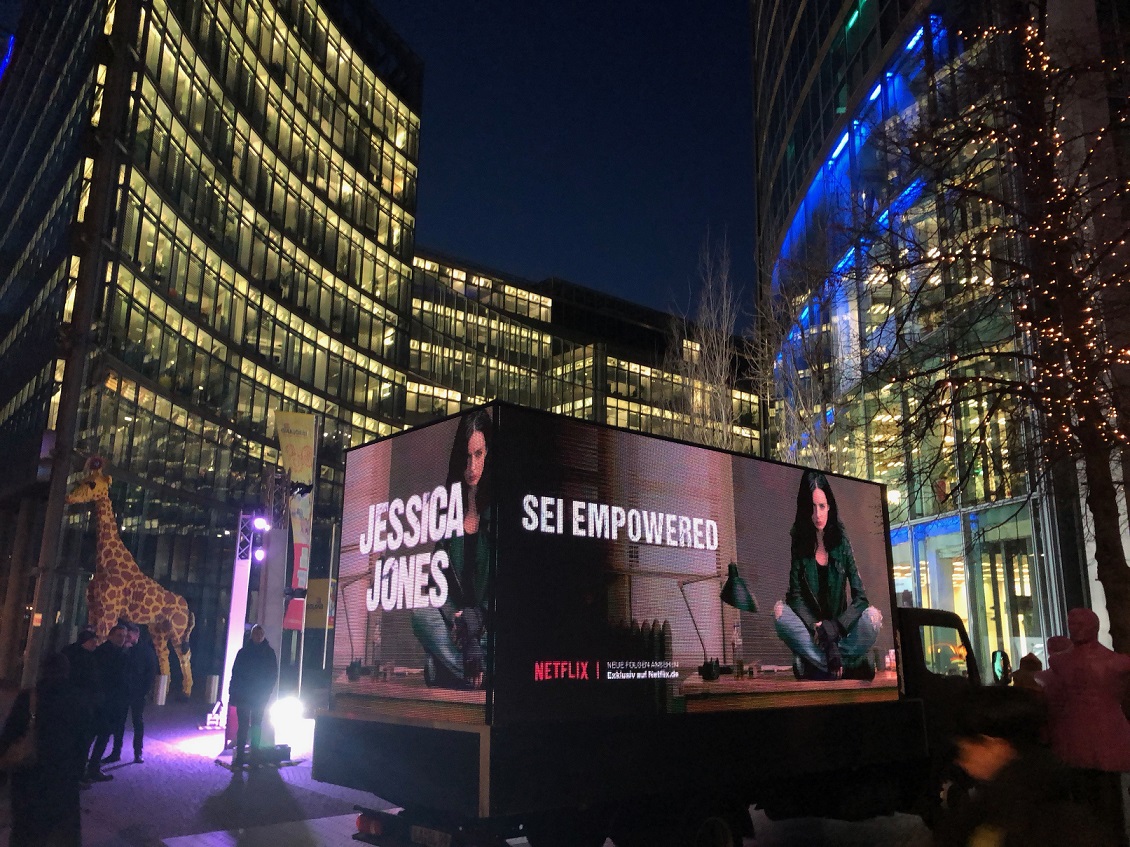 AMBERMEDIA bietet das größte mobile DOOH-Netz in Deutschland. (Bildquelle: AMBERMEDIA GmbH)