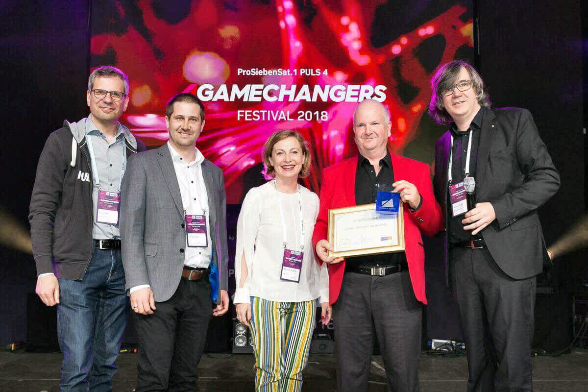 Bester RednerÖsterreichs 2018 wurde Marcel Weber hier mit der Jury Bester RednerÖsterreichs 2018 wurde Marcel Weber hier mit der Jury