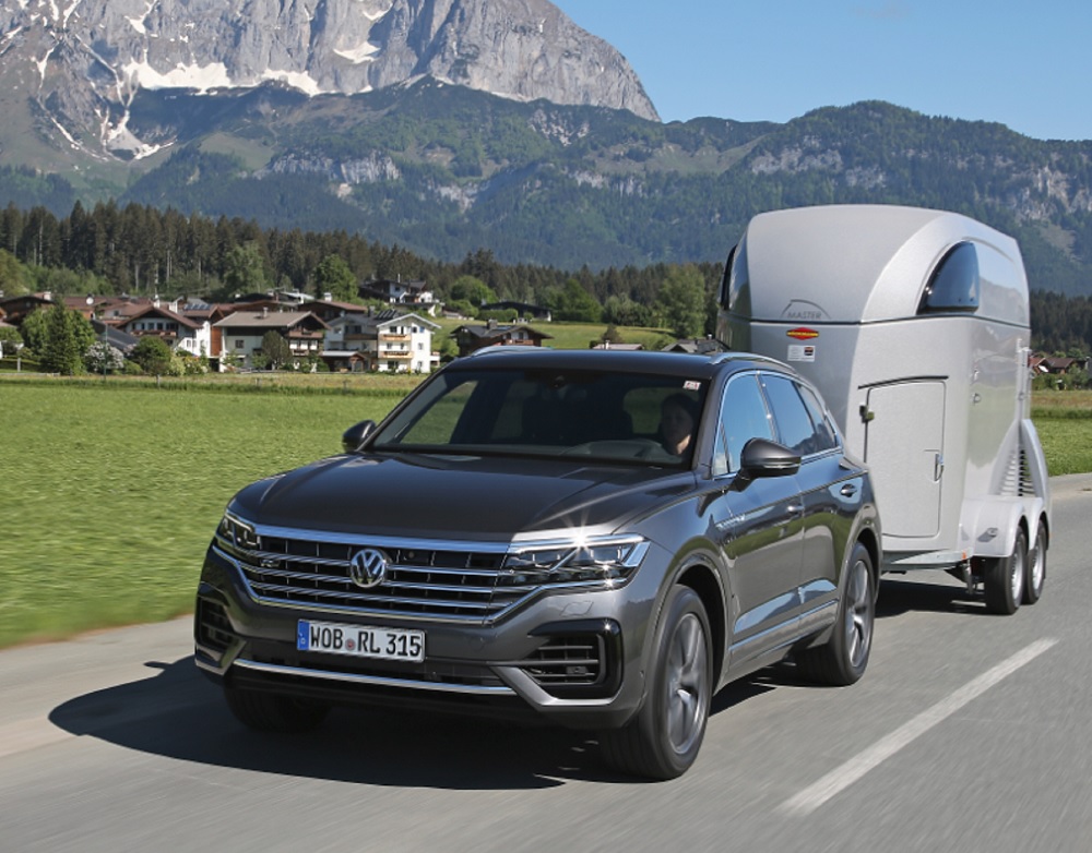 Pferdeanhänger-Zugfahrzeugneuvorstellung: VW Touareg auf Mit-Pferden-reisen.de (Bildquelle: Volkswag Pferdeanhänger-Zugfahrzeugneuvorstellung: VW Touareg auf Mit-Pferden-reisen.de (Bildquelle: Volkswag