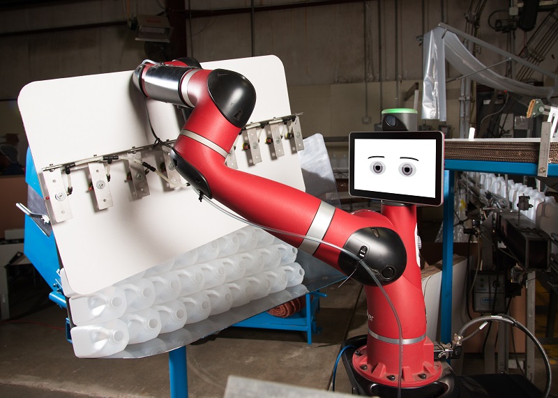 Cobot Sawyer kommissioniert Behälter bei Cox Container Cobot Sawyer kommissioniert Behälter bei Cox Container
