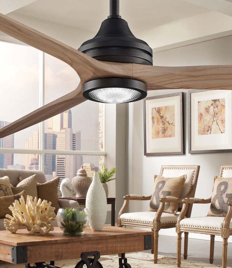 Eleganter Deckenventilator mit natürlichen Echtholzflügeln passend zum Trend 2018 Eleganter Deckenventilator mit natürlichen Echtholzflügeln passend zum Trend 2018
