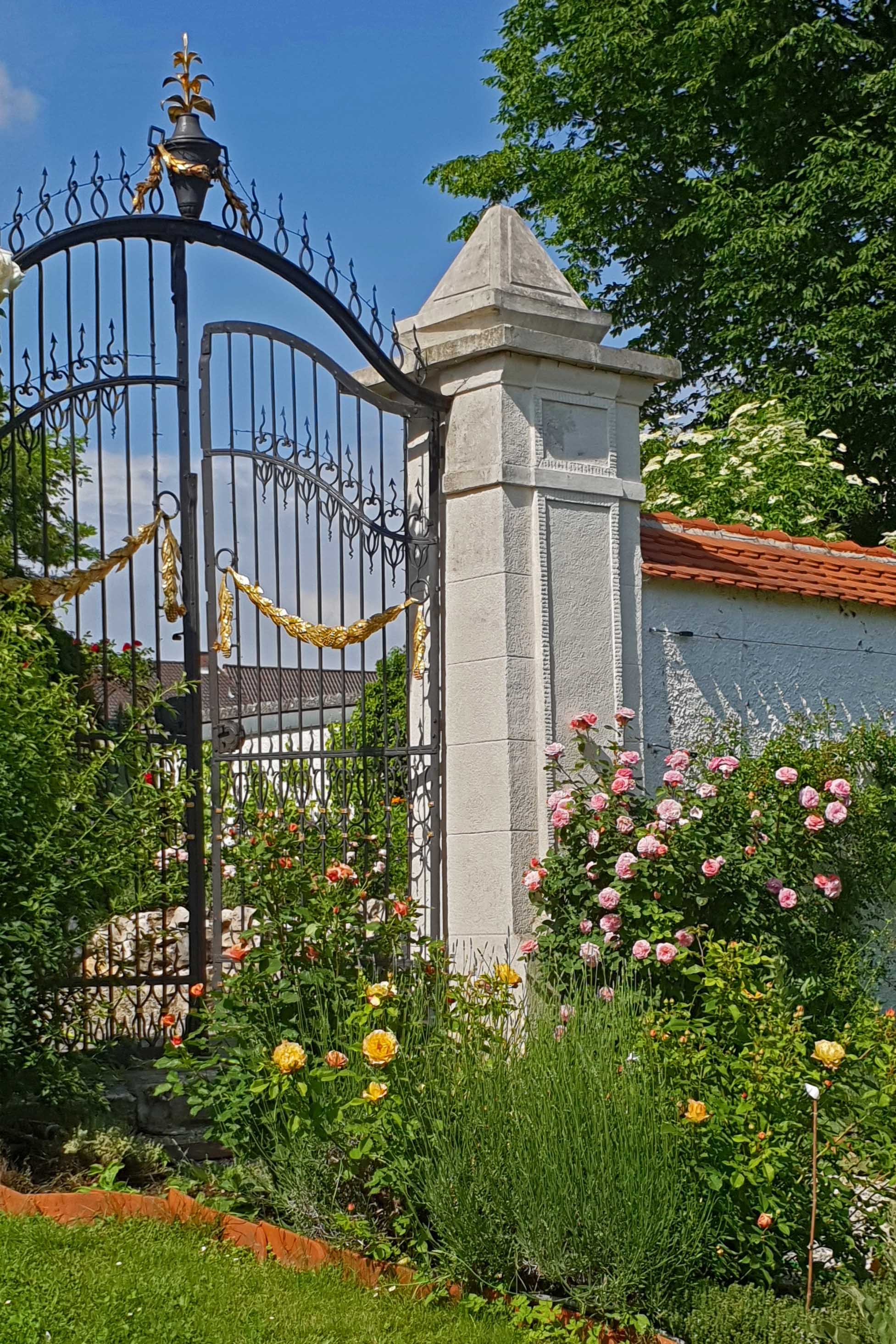 Das Rosenschloss in Gundelfingen Das Rosenschloss in Gundelfingen