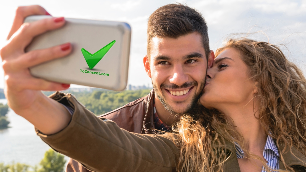 ToConsent App Pärchen bei Videoaufnahmen für"Ask me first # MeToo" (Symbolbild) (Bildquell ToConsent App Pärchen bei Videoaufnahmen für"Ask me first # MeToo" (Symbolbild) (Bildquell