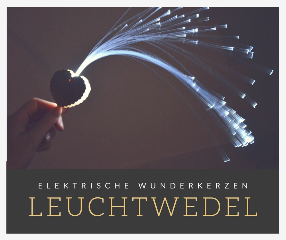 LED Leuchtwedel als Alternative zu Wunderkerzen auf der Hochzeit LED Leuchtwedel als Alternative zu Wunderkerzen auf der Hochzeit