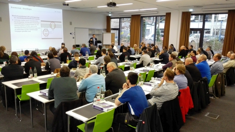 Mit den Produktinformationen und Fortbildungsseminaren von KESSEL sind die Befragten sehr zufrieden. Mit den Produktinformationen und Fortbildungsseminaren von KESSEL sind die Befragten sehr zufrieden.