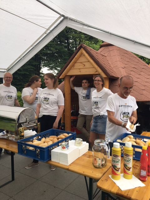 AccorHotels Team im Einsatz auf dem Planet 21 Day in Hamburg