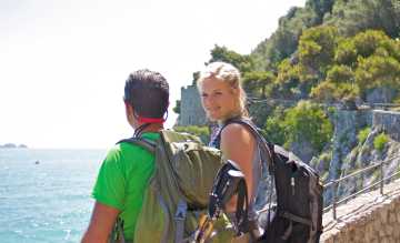 Trekker unterwegs auf dem Amalfi-Panoramaweg