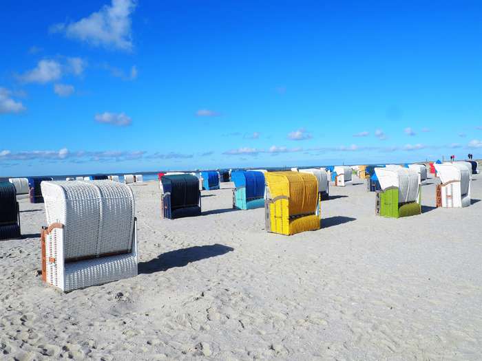 Den Blick aufs Meer gerichtet im Strandkorb entspannen?was kann es Schöneres geben? (Bildquelle: epr Den Blick aufs Meer gerichtet im Strandkorb entspannen?was kann es Schöneres geben? (Bildquelle: epr