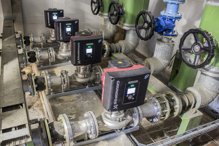 Moderne Warmwasserzirkulationspumpen des Typs TPE3 von Grundfos (Bildquelle: pesContracting GmbH) Moderne Warmwasserzirkulationspumpen des Typs TPE3 von Grundfos (Bildquelle: pesContracting GmbH)