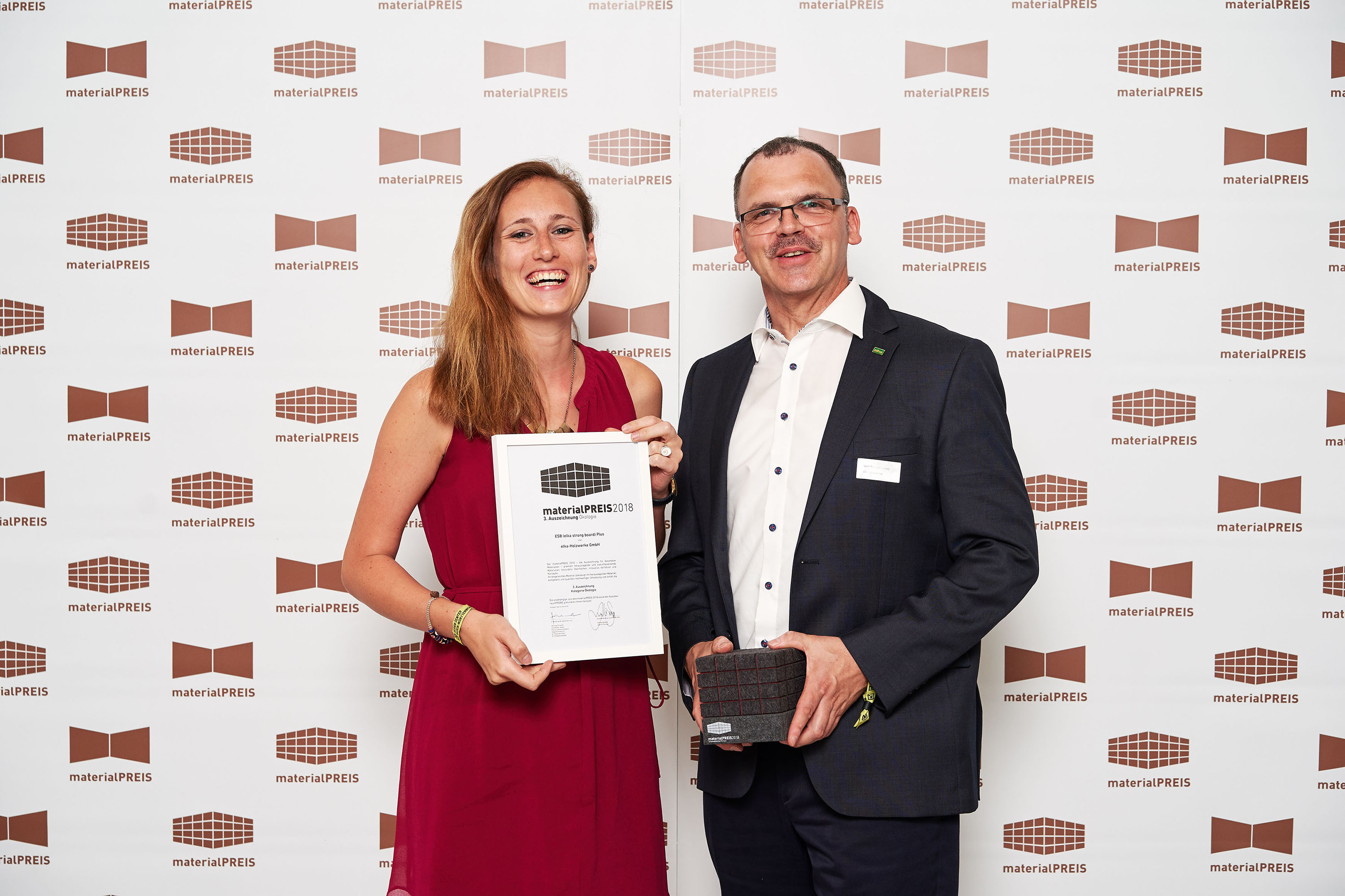 Produktmanagerin Larissa Kuntz und Geschäftsführer Gerd Michael Lersch (Bildquelle: Philipp Kottlorz