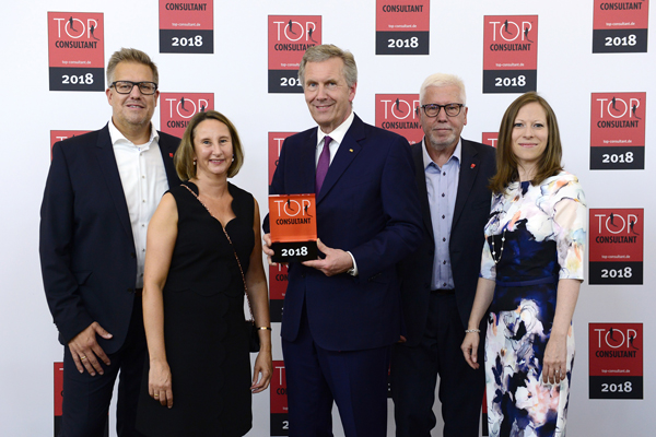 v.L. Markus Balzuweit, Ilonka Balzuweit, Christian Wulff, Peter Balzuweit, Miriam Arnold-Wurst (Bild v.L. Markus Balzuweit, Ilonka Balzuweit, Christian Wulff, Peter Balzuweit, Miriam Arnold-Wurst (Bild