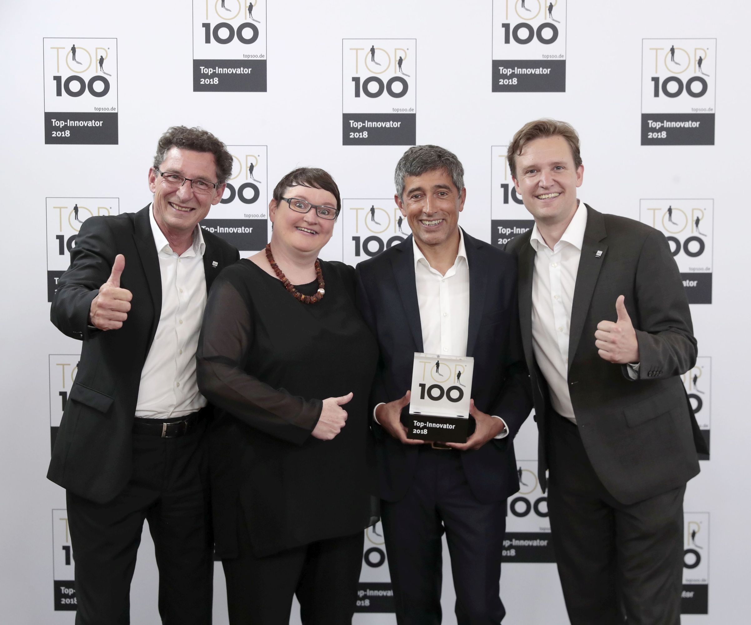 STARFACE wurde mit dem TOP 100-Award ausgezeichnet. STARFACE wurde mit dem TOP 100-Award ausgezeichnet.