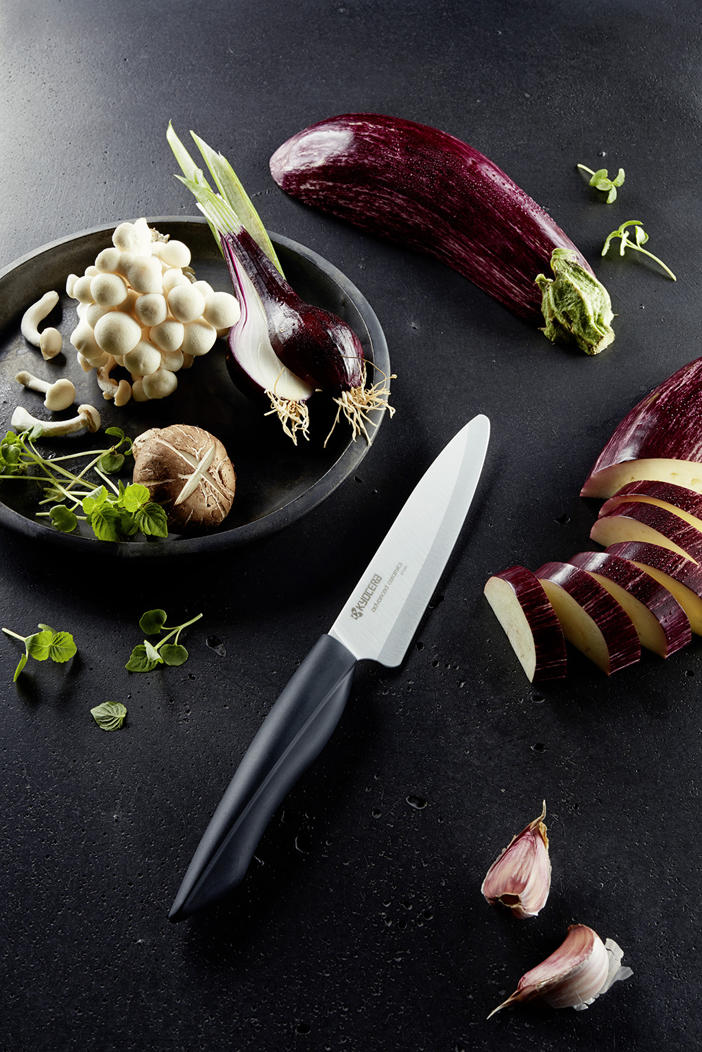 KYOCERA: Shin White Series FZ-130 WH-BK EU (Foodstyle Picture) KYOCERA: Shin White Series FZ-130 WH-BK EU (Foodstyle Picture)