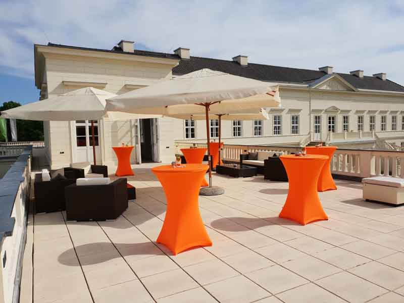 „Oranje“ beim Landestag (Foto: Schloss Herrenhausen, frei zur Veröffentlichung bei Namensnennung) „Oranje“ beim Landestag (Foto: Schloss Herrenhausen, frei zur Veröffentlichung bei Namensnennung)