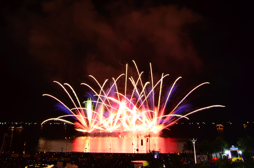 NICO Europe: 8. Philippine International Pyromusical Competition, Foto©HariNgDuga.DeviantArt.com