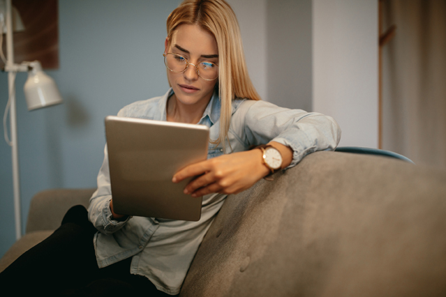 Wer beim Onlineshopping auf Nummer sicher gehen möchte, zahlt per Rechnung.Quelle: ERGO Group Wer beim Onlineshopping auf Nummer sicher gehen möchte, zahlt per Rechnung.Quelle: ERGO Group