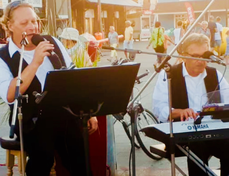 THE TWO ISLANER Live in List auf Sylt THE TWO ISLANER Live in List auf Sylt