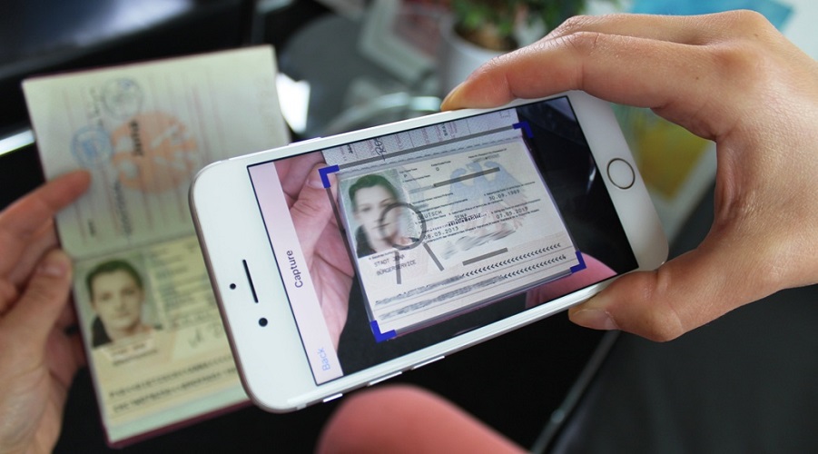 ID-Verifizierung mit Genuine-ID auf dem iPhone (Quelle: jenID Solutions) ID-Verifizierung mit Genuine-ID auf dem iPhone (Quelle: jenID Solutions)