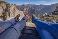 Hier liegen Sie richtig: Montenegro ist bekannt für seine Adriaküste und die eindrucksvolle Bergwelt Hier liegen Sie richtig: Montenegro ist bekannt für seine Adriaküste und die eindrucksvolle Bergwelt