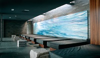 Wasserbetten mit einem Wasserbild von Ty Waltinger im Refugium (c) Response (Krallerhof)