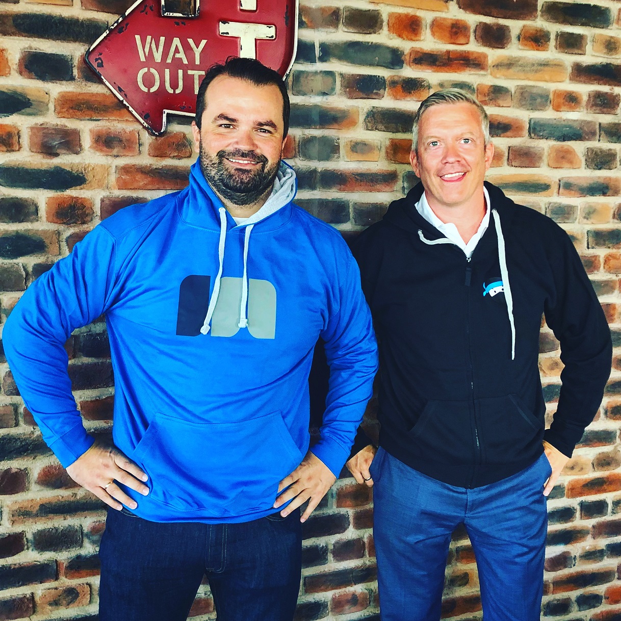 Stefan Greunz von Growth Ninjas (links im Bild) und Stefan Roßbach von der TME AG. Bild: TME AG Stefan Greunz von Growth Ninjas (links im Bild) und Stefan Roßbach von der TME AG. Bild: TME AG