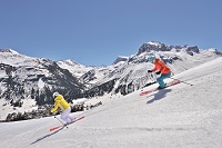 Skiabfahrt vor herrlichem Bergpanorama (c) Josef Mallaun (Lech Zürs Tourismus) Skiabfahrt vor herrlichem Bergpanorama (c) Josef Mallaun (Lech Zürs Tourismus)