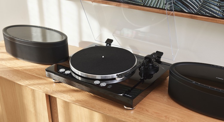 Yamaha präsentiert den MusicCast VINYL 500 Plattenspieler auf der IFA 2018