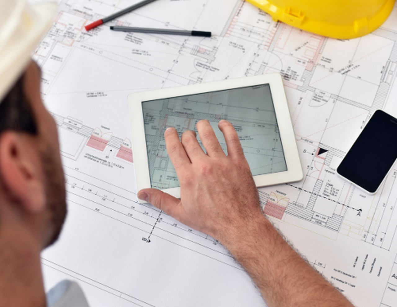 Digitales Arbeiten in der Bau-Branche fördern