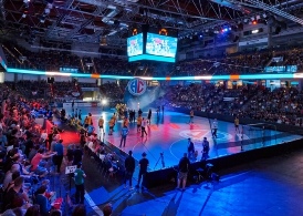 (Foto: HJKrieg, Erlangen): HC Erlangen gegen FRISCH AUF! Göppingen in der stimmungsvollen ARENA 