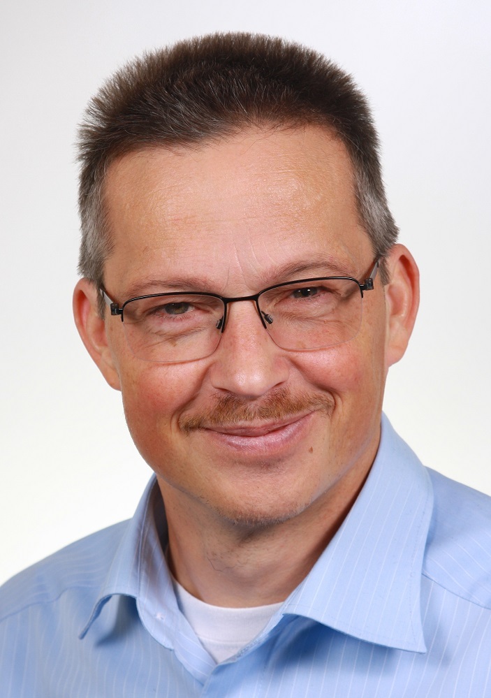 Väterrechtler Johannes Fels setzt sich für das standardmäßige Doppelresidenzmodell ein. Väterrechtler Johannes Fels setzt sich für das standardmäßige Doppelresidenzmodell ein.