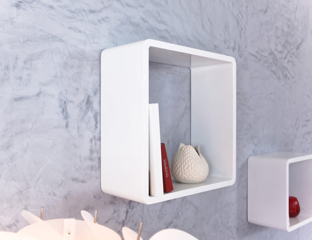 Fühlbar glatte Oberflächen in exzellenter Qualität. Badezimmerwände und Wohnflächen verwandeln sich 