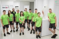 Die acht neuen Lehrlinge des Dornbirner High-Tech-Unternehmens 1zu1. © Todorovic 